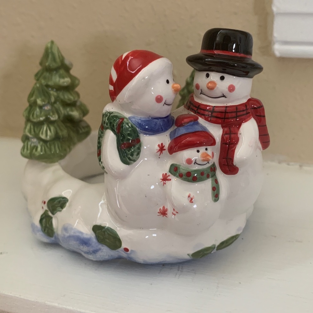 Holiday Snowman Family Candle Topper
